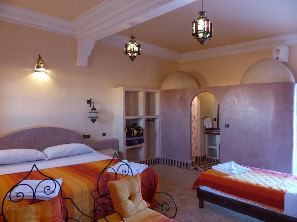 Auberge La Source Merzouga Oda fotoğraf