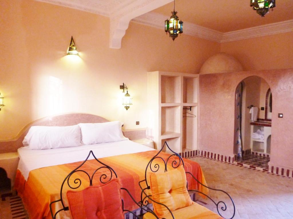 Auberge La Source Merzouga Oda fotoğraf